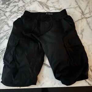 KITH 3/4 Length Nylon Men’s Black Cargo Shorts, Size M, Cotton Linear